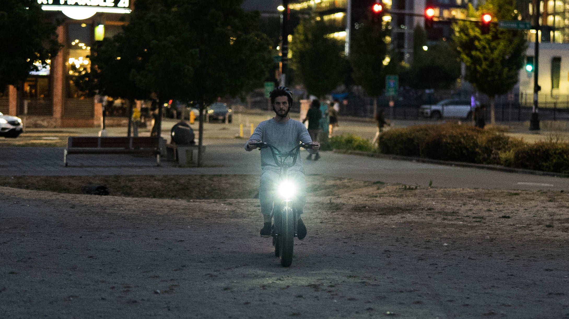 Everything You Need To Know About E-Bikes Lumen Lights