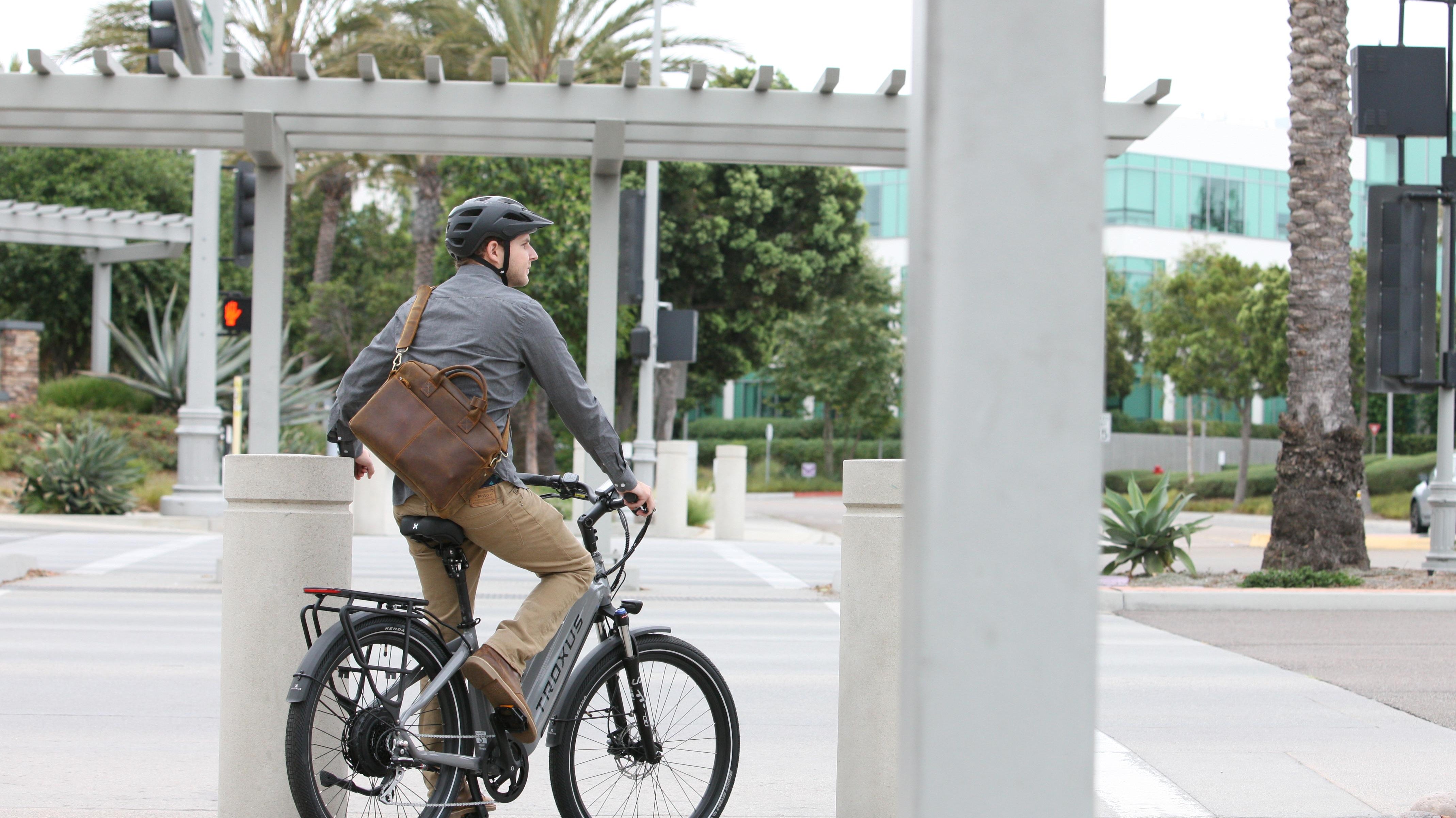 Eco-Friendly Commuting: How Electric Bikes Are Revolutionizing Urban Transportation