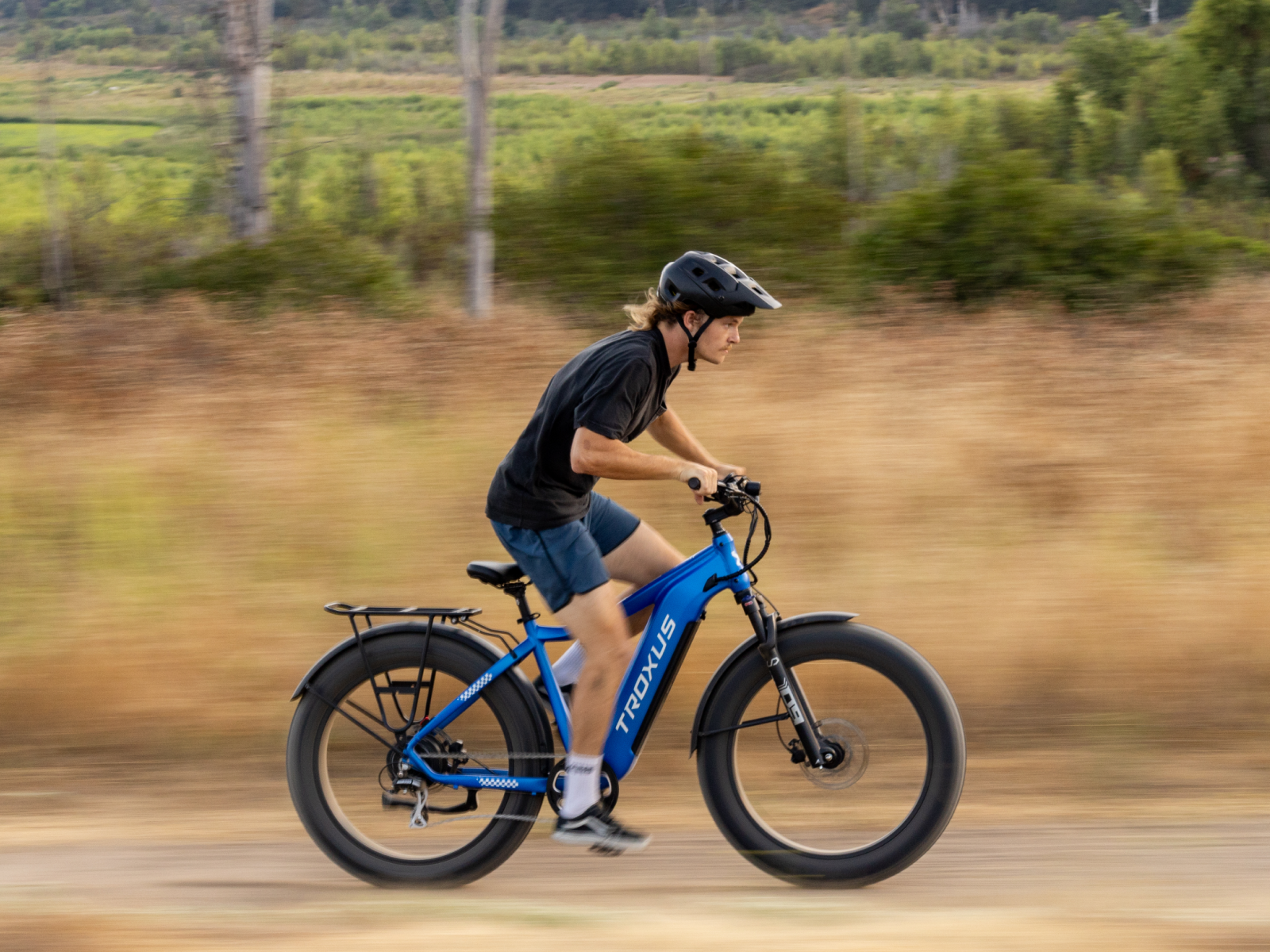 off-road-adventure-in-troxus-explorer
