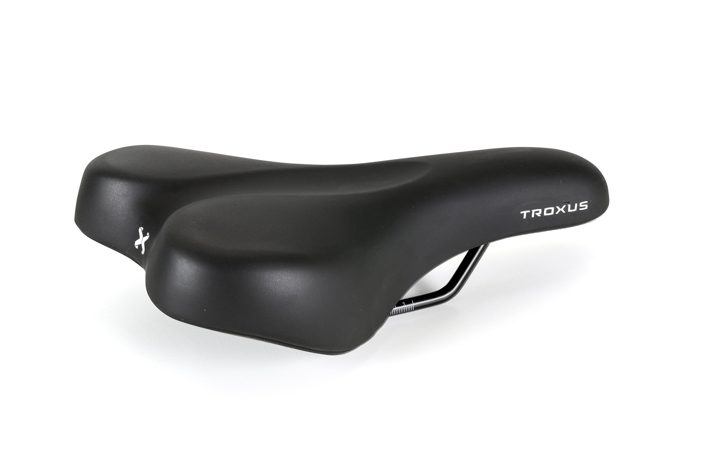 Troxus Vulcanus Saddle