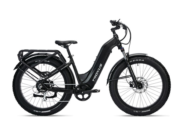 2025-Explorer-Plus-ST-Black-